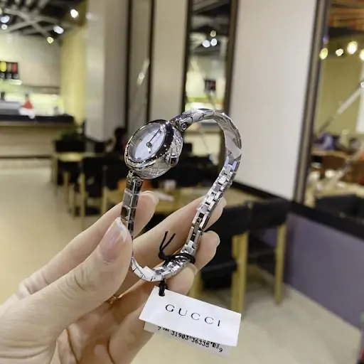Đồng hồ Gucci nữ mặt tròn dây kim loại YA141503 WHITE DIAL